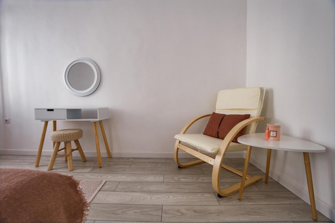 אורדאה Stunning, Newly Renovated Central Apartment מראה חיצוני תמונה