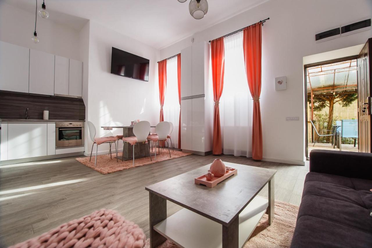אורדאה Stunning, Newly Renovated Central Apartment מראה חיצוני תמונה
